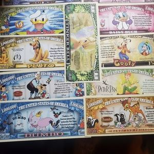11 Disney novelty  notes